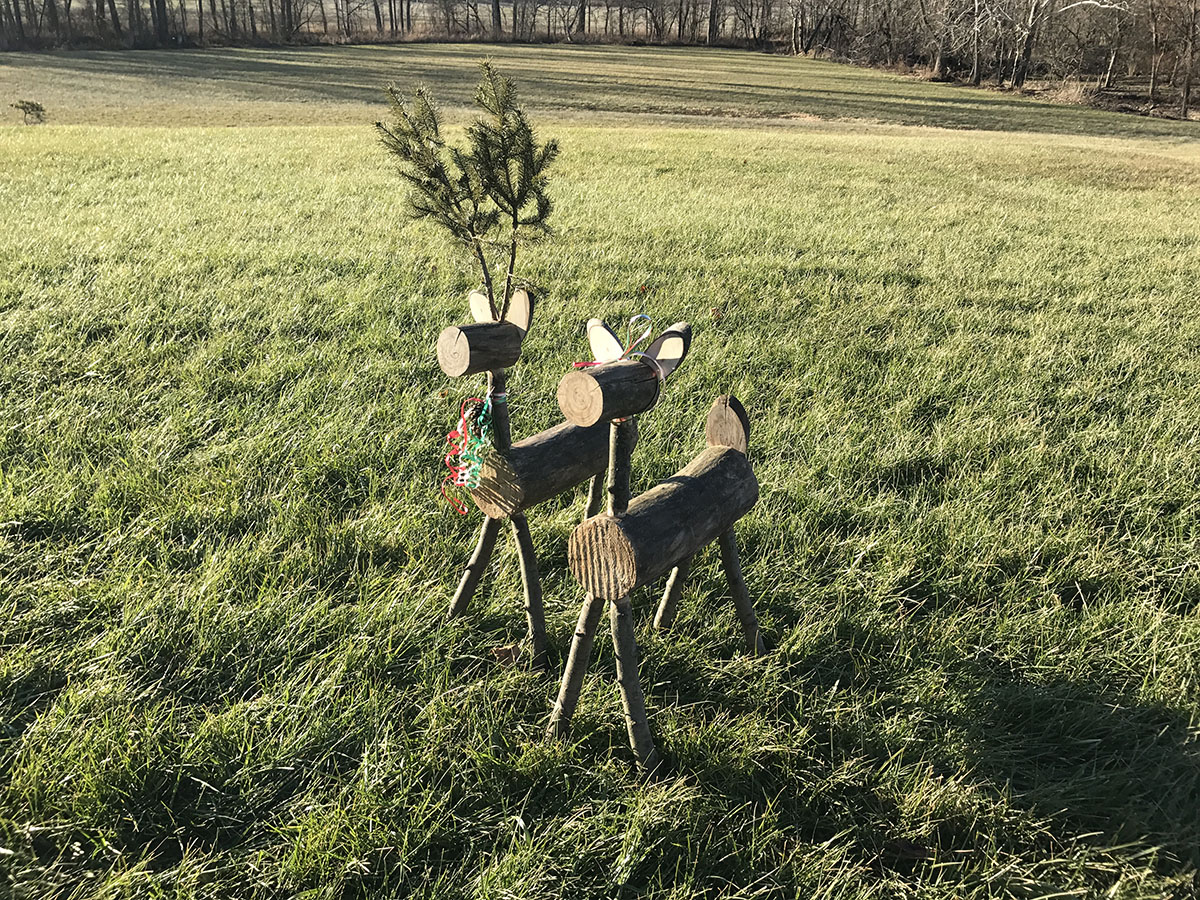 Log reindeer yard ornaments